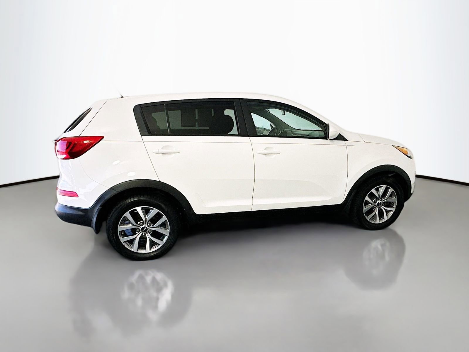 Used 2016 Kia Sportage LX FWD image 8