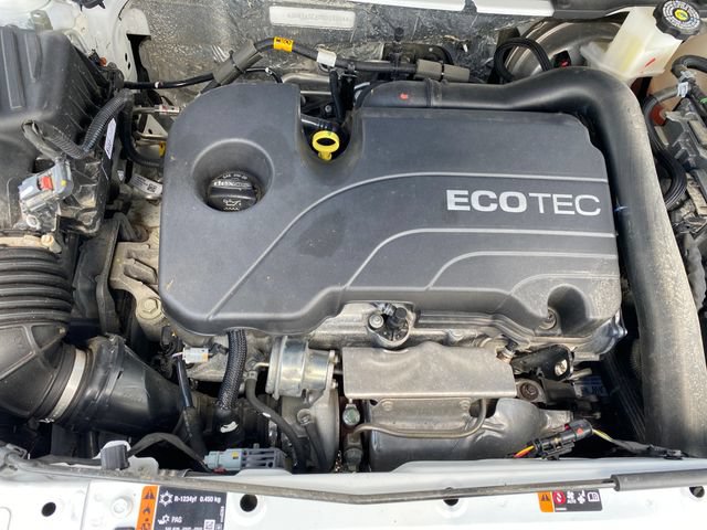 Certified 2022 Chevrolet Equinox LS w/ Driver Confidence II Package AWD/4WD image 21