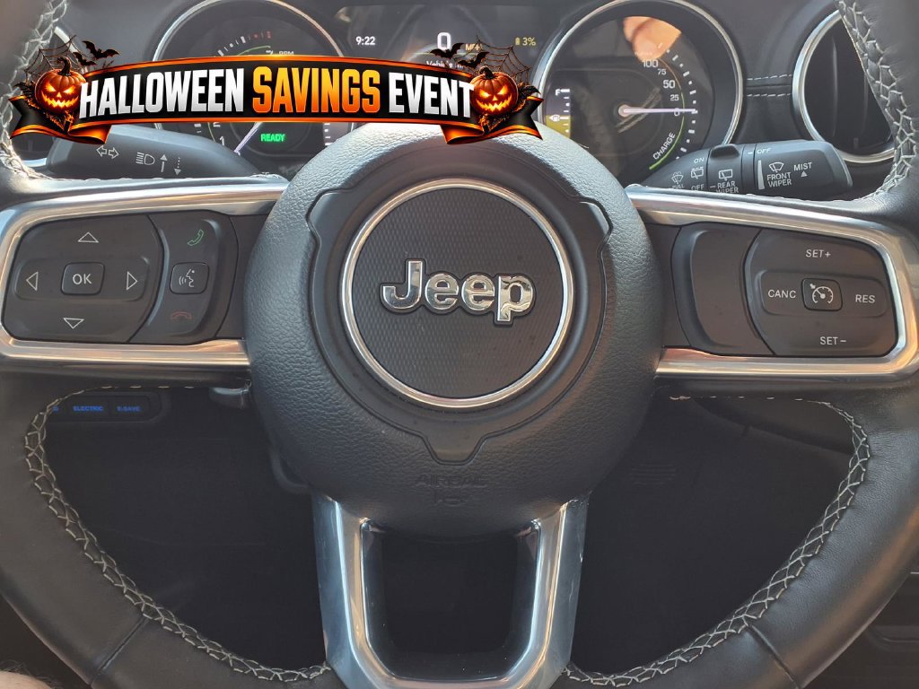 Used 2023 Jeep Wrangler Unlimited Sahara w/ Cold Weather Group AWD/4WD image 17