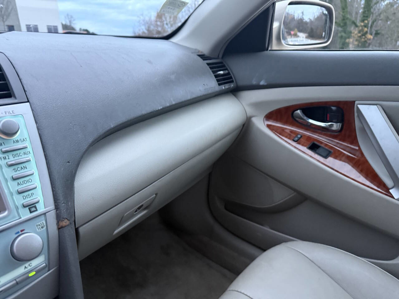 Used 2009 Toyota Camry XLE image 13