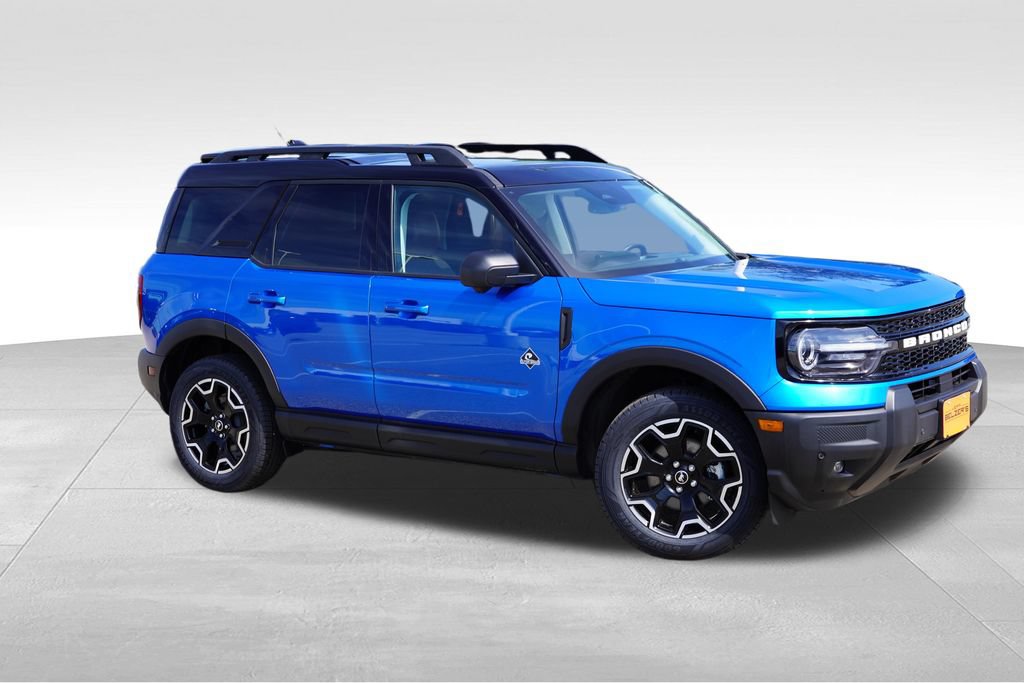 Certified 2025 Ford Bronco Sport Outer Banks w/ Outer Banks Tech Package+ AWD/4WD image 2