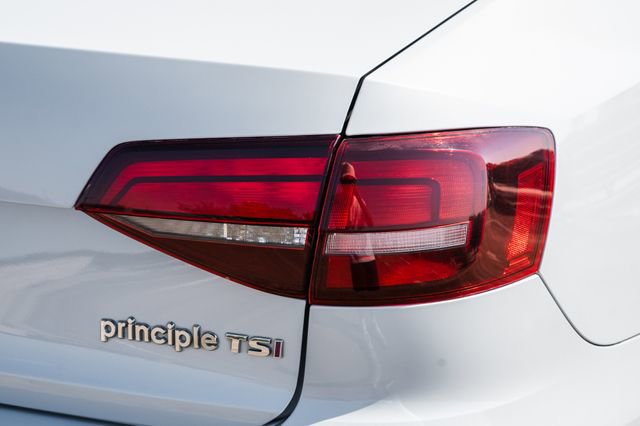 Used 2017 Volkswagen Jetta SE image 51