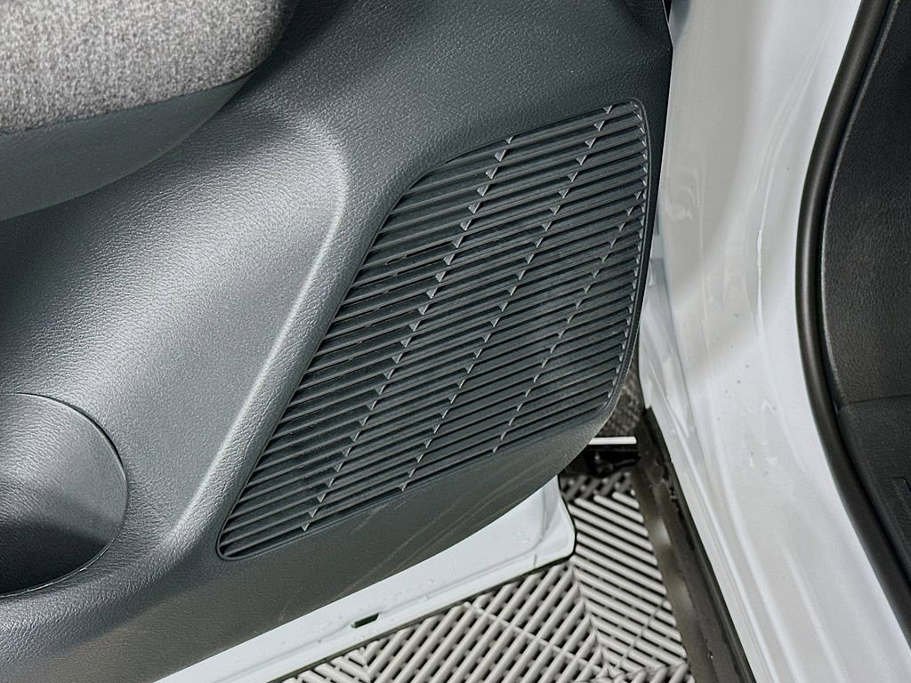 New 2026 Nissan Kicks SV image 24