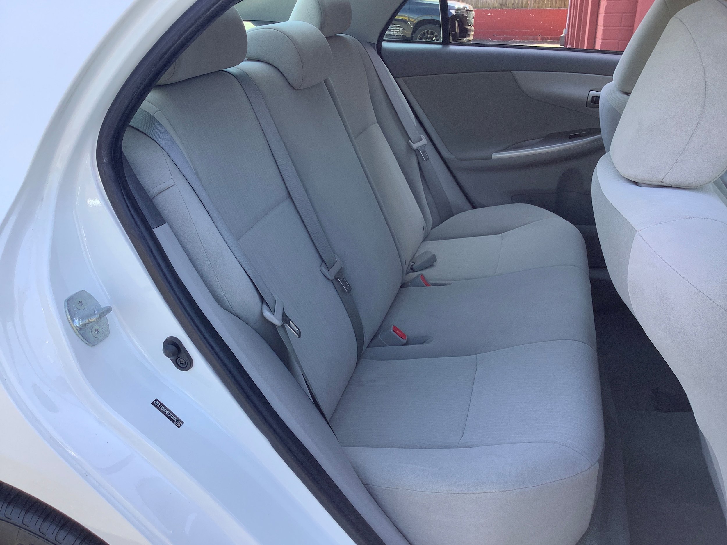 Used 2010 Toyota Corolla LE image 13