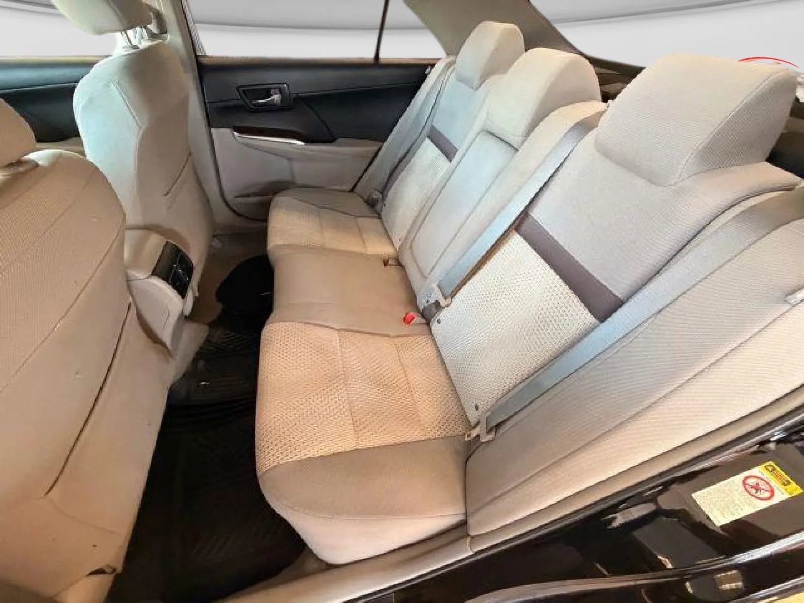 Used 2013 Toyota Camry XLE image 12