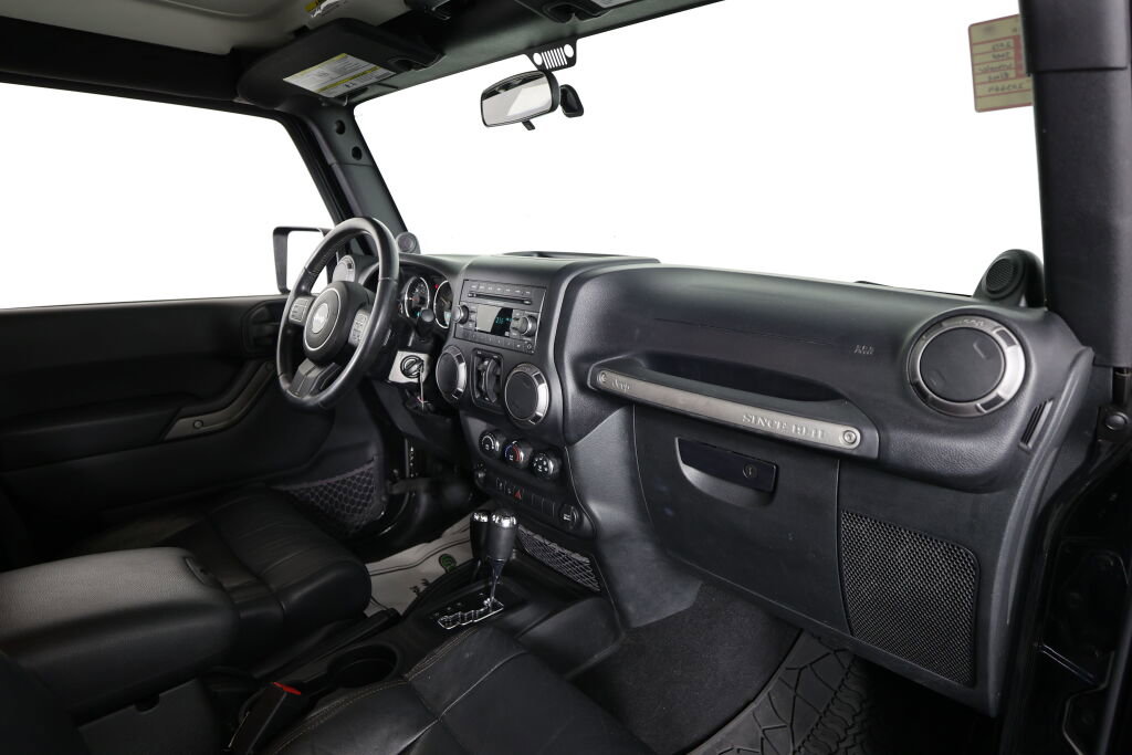 Used 2012 Jeep Wrangler Unlimited Sport AWD/4WD image 23