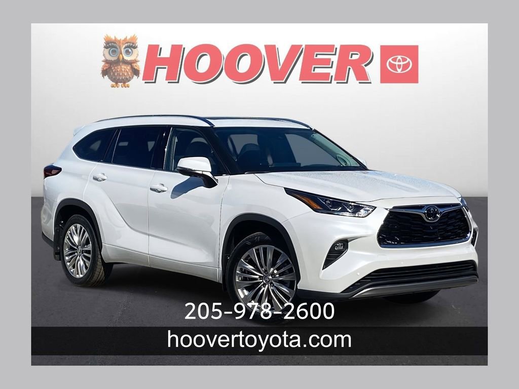 Used 2026 Toyota Highlander Limited image 1