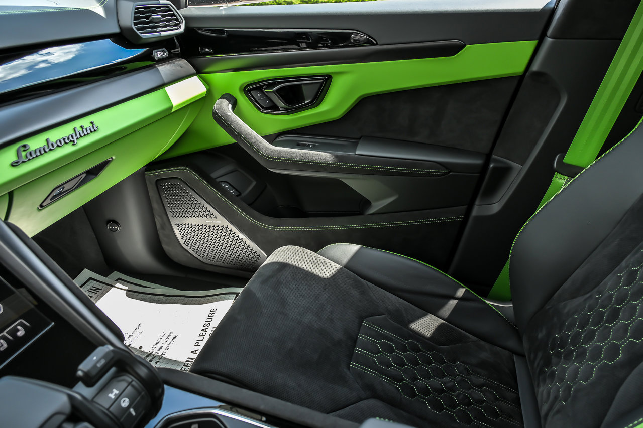Used 2024 Lamborghini Urus S AWD/4WD image 49