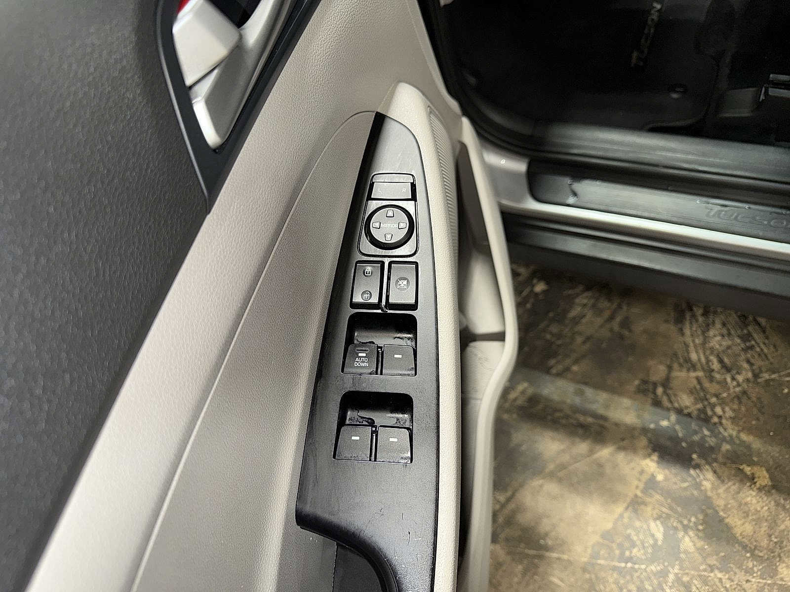 Used 2020 Hyundai Tucson SE image 22