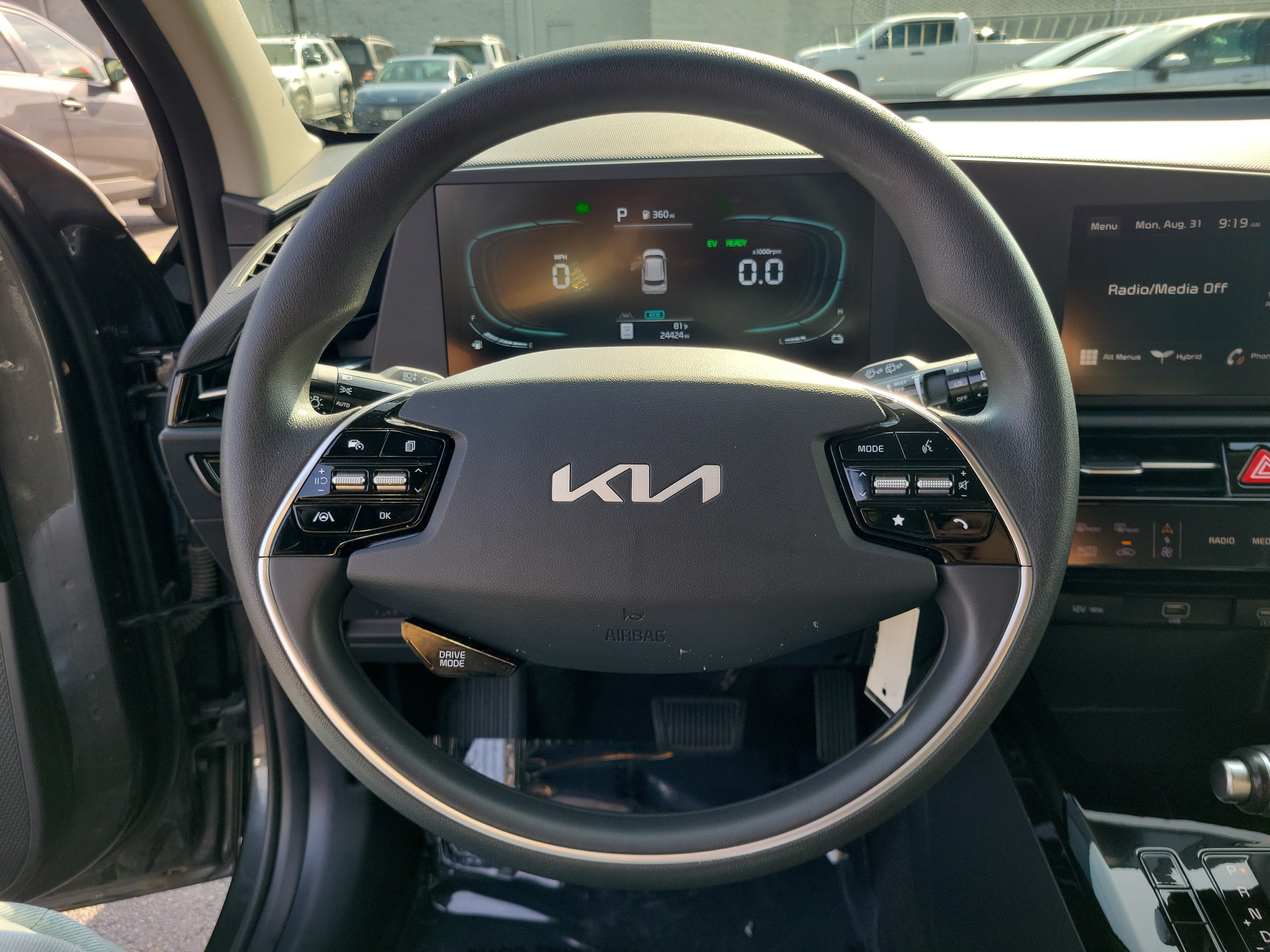 Used 2025 Kia Niro LX FWD image 22