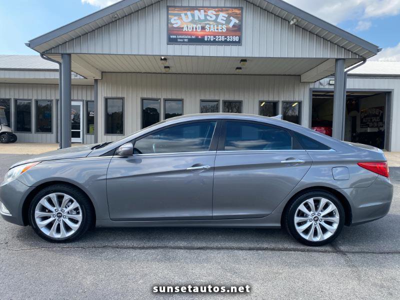 Used 2011 Hyundai Sonata SE FWD image 1