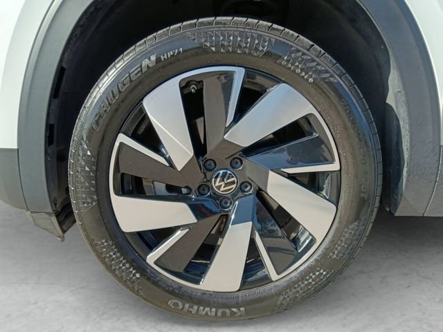 Used 2024 Volkswagen Atlas Cross Sport SE AWD/4WD image 23