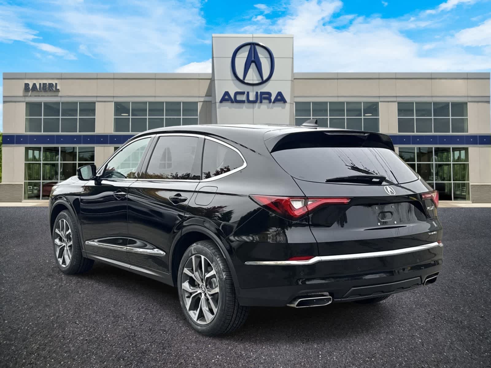 Used 2023 Acura MDX w/ Technology Package AWD/4WD image 3
