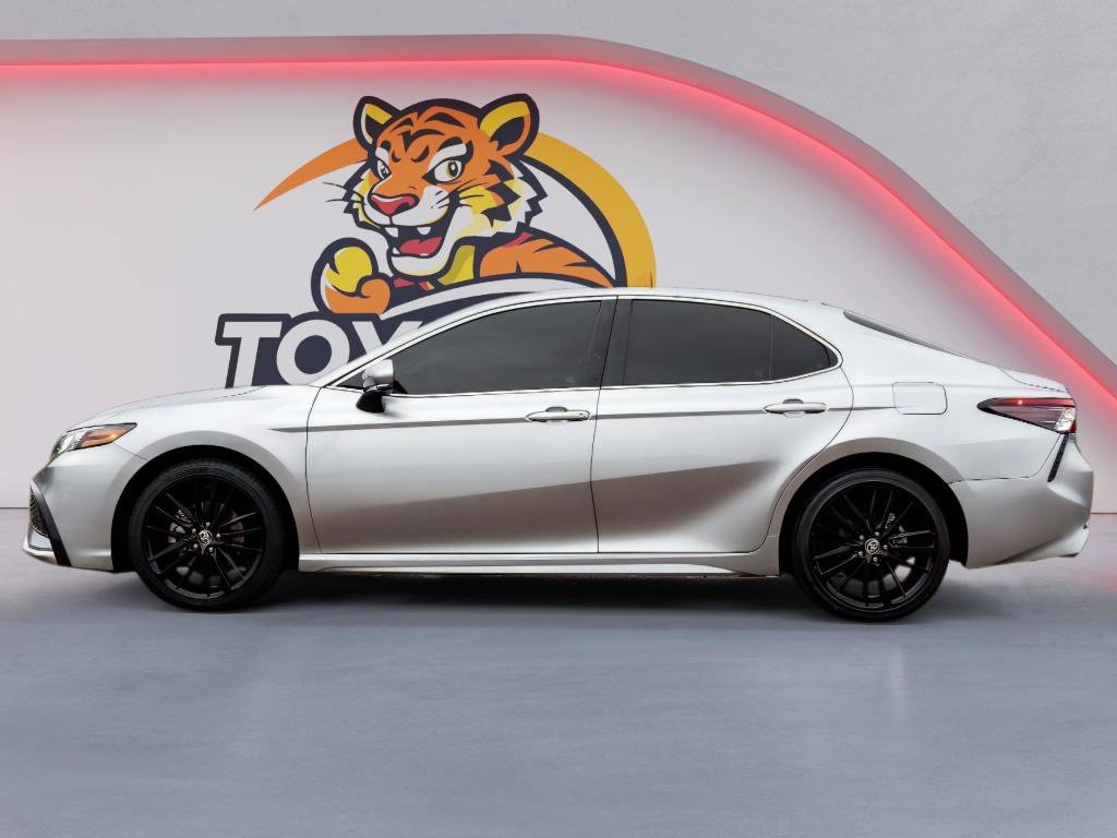 Used 2024 Toyota Camry XSE image 8