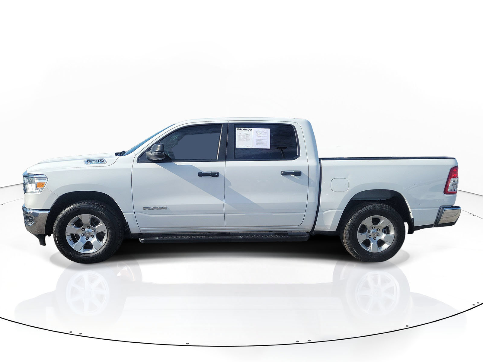 Used 2024 RAM 1500 Big Horn AWD/4WD image 4