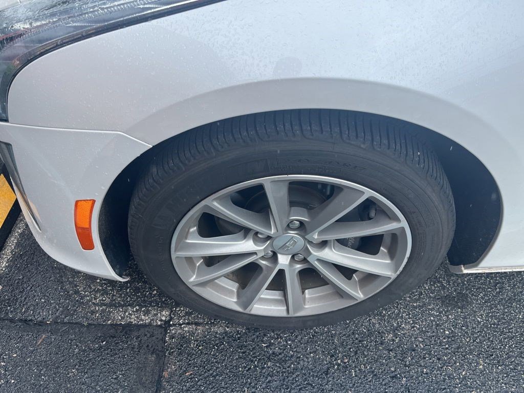 Used 2019 Cadillac CTS Luxury AWD/4WD image 2