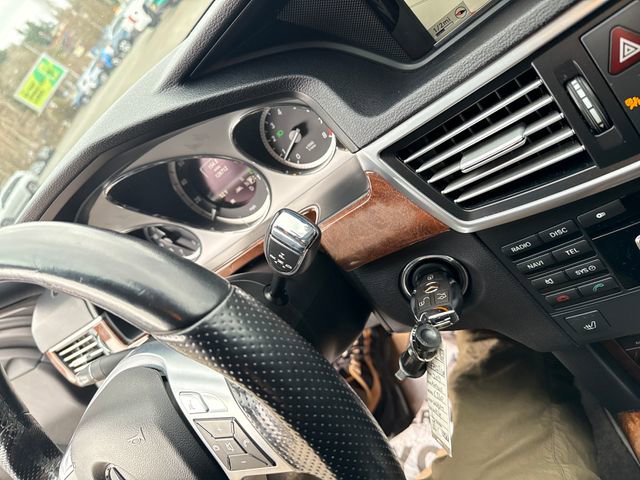 Used 2013 Mercedes-Benz E 350 4MATIC Wagon image 28