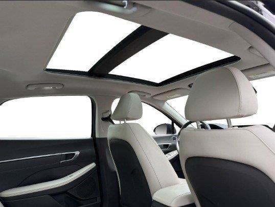 Used 2023 Hyundai Sonata Limited FWD image 5