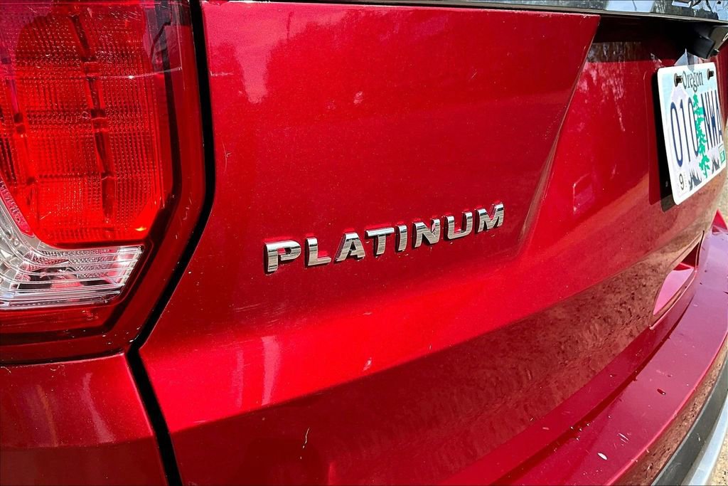 Used 2017 Ford Explorer Platinum image 11