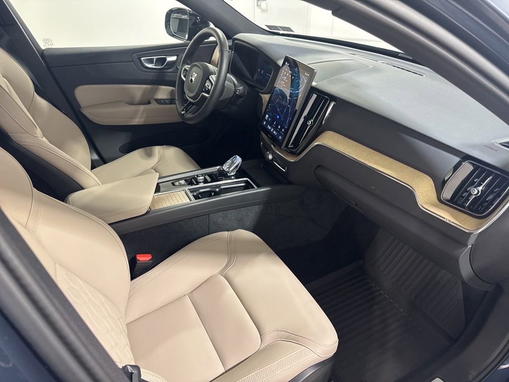 Used 2026 Volvo XC60 B5 Plus w/ Climate Package AWD/4WD image 27
