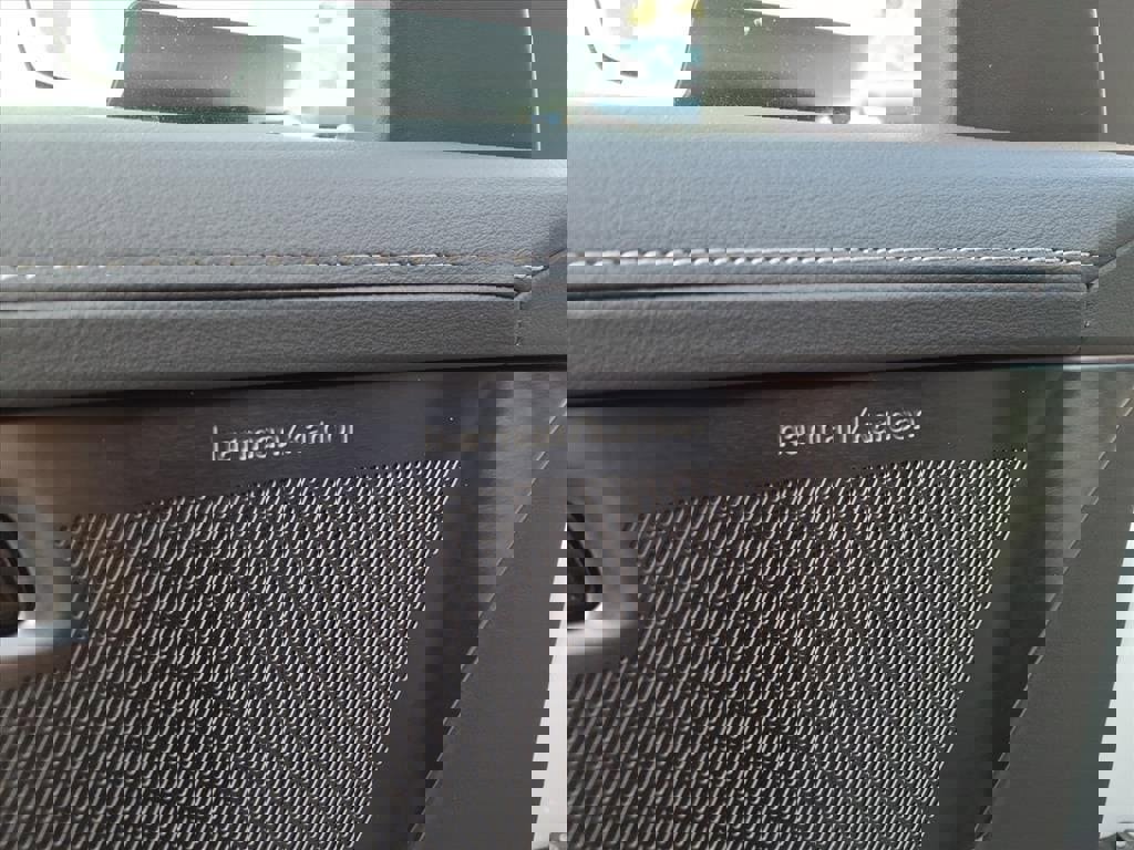 New 2026 Volvo XC90 B6 Ultra image 14