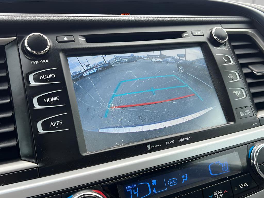 Used 2018 Toyota Highlander XLE image 49