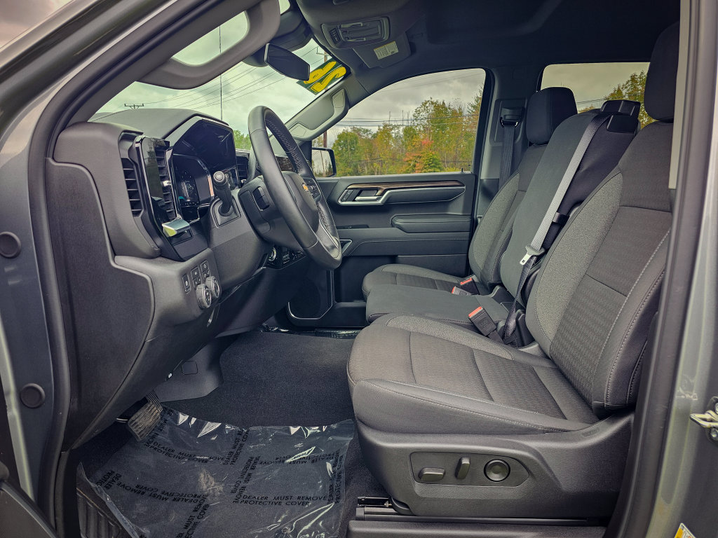 Used 2026 Chevrolet Silverado 1500 LT AWD/4WD image 13