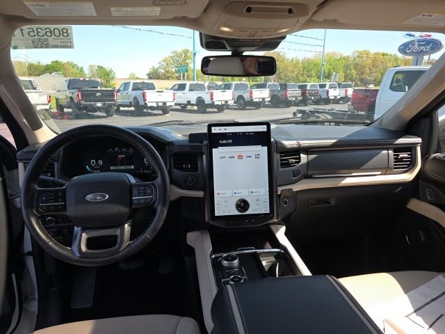 Used 2023 Ford Expedition Max Platinum AWD/4WD image 26