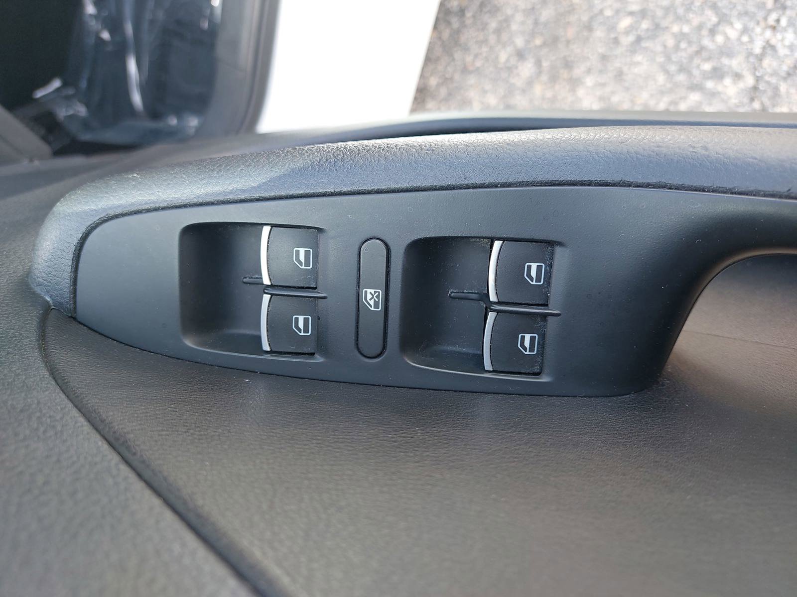 Used 2014 Volkswagen Jetta SEL FWD image 27