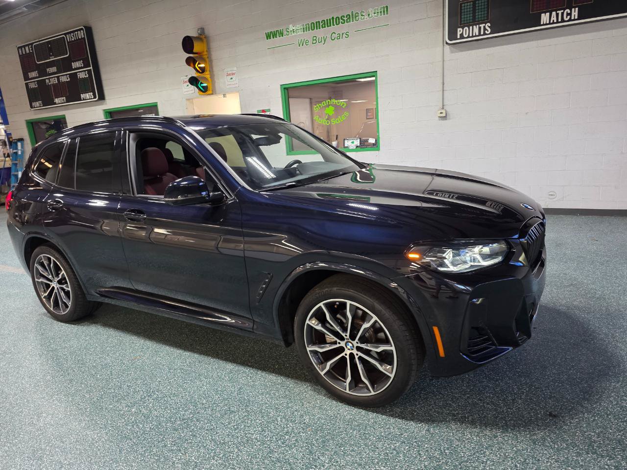 Used 2023 BMW X3 xDrive30i w/ M Sport Package AWD/4WD image 4