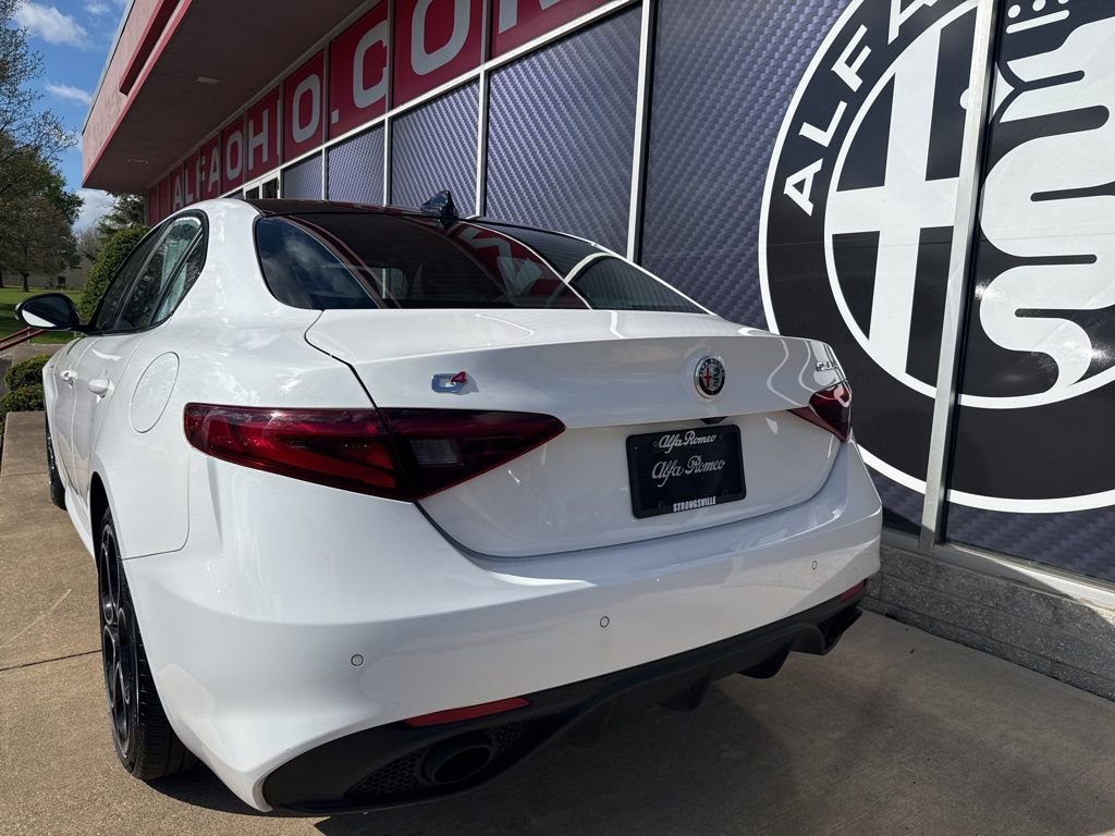 Used 2023 Alfa Romeo Giulia Veloce image 8