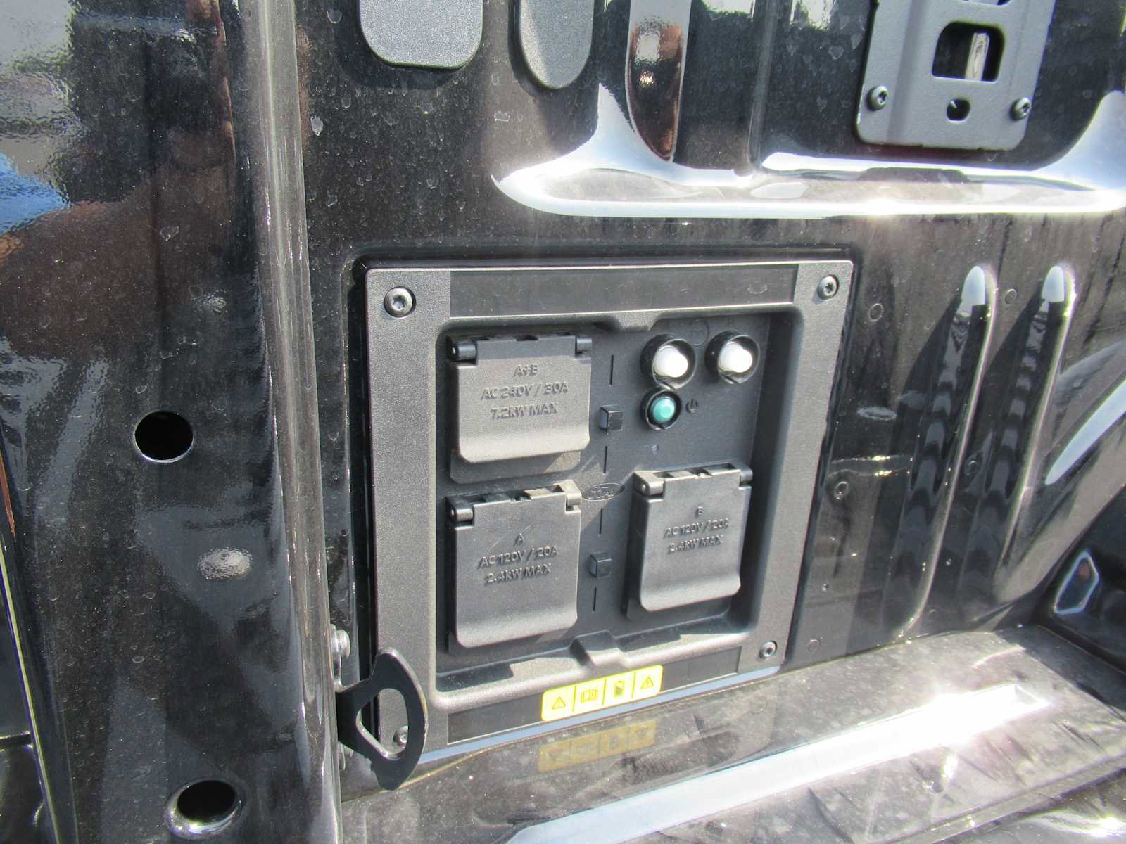 New 2025 Ford F150 Lightning XLT image 17