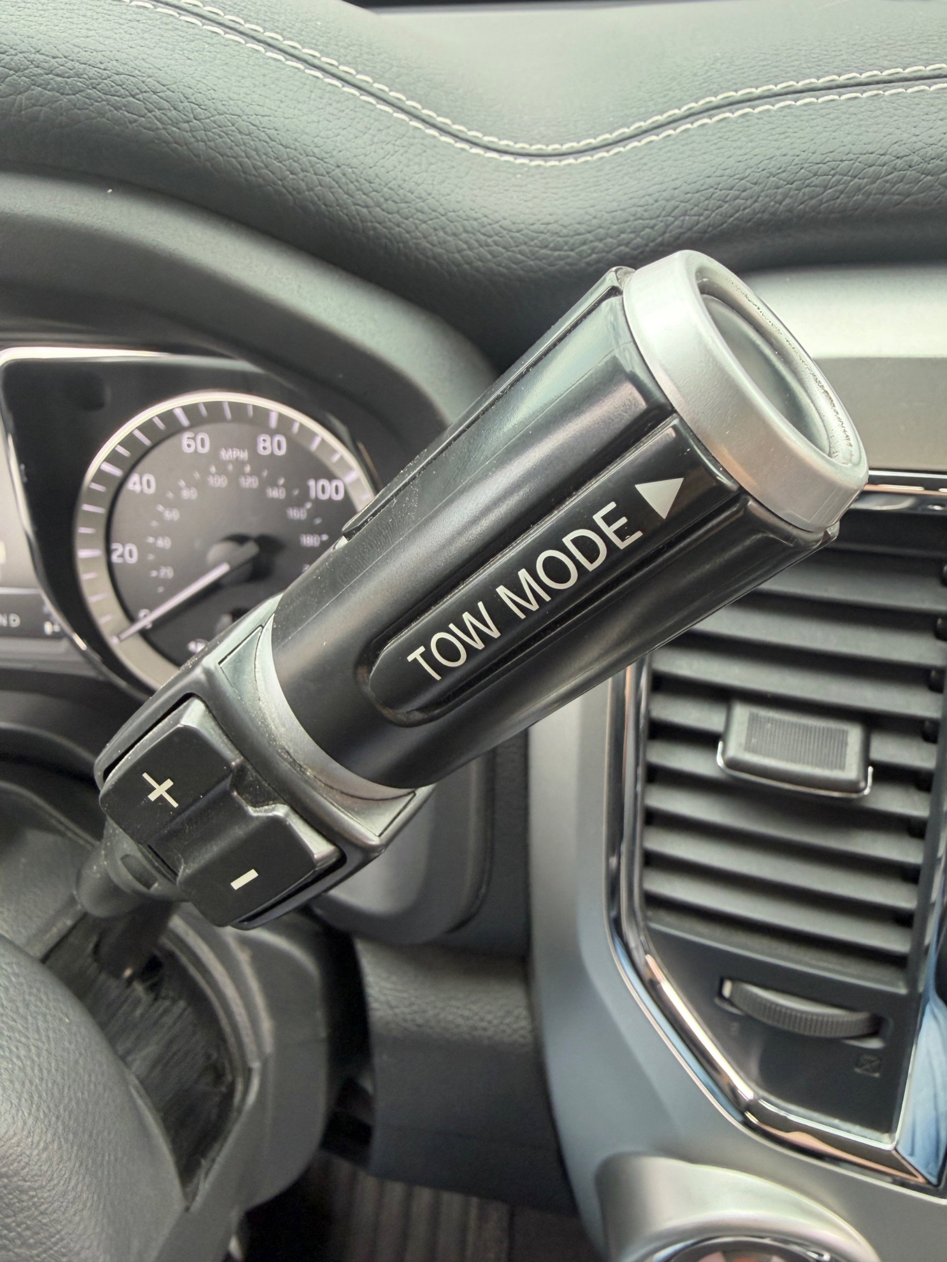 Used 2017 Nissan Titan PRO-4X w/ Pro-4x Convenience Package image 86