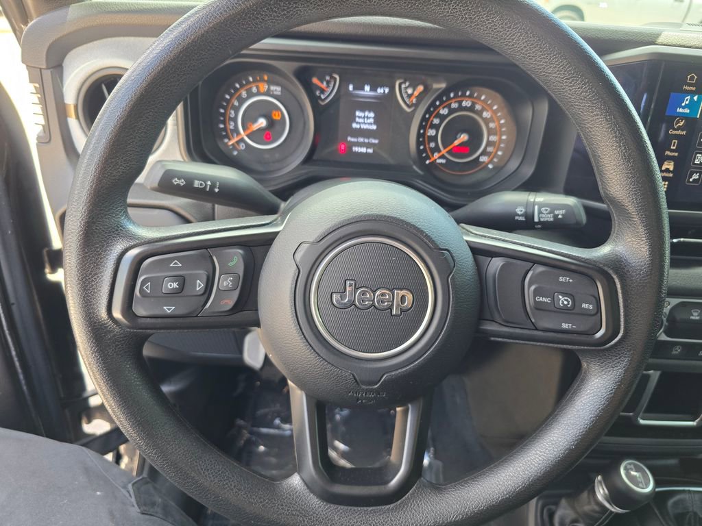 Certified 2024 Jeep Gladiator Sport image 15