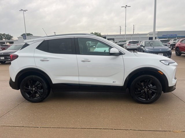 New 2026 Buick Encore GX Sport Touring w/ Comfort Package image 3