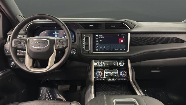 Used 2024 GMC Yukon XL Denali w/ Max Trailering Package AWD/4WD image 11