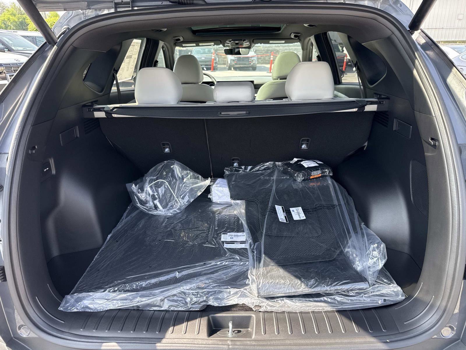 New 2026 Hyundai Tucson Limited AWD/4WD image 12
