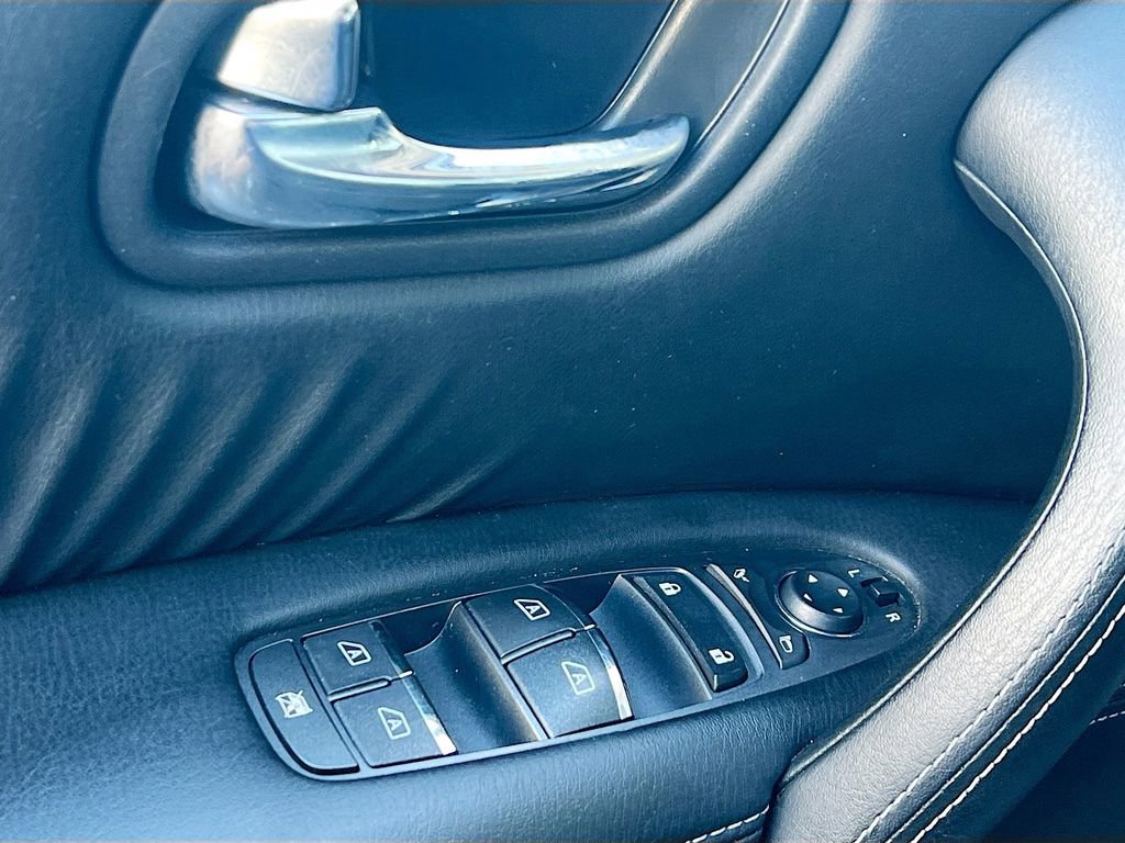 Used 2020 Nissan Armada Platinum w/ Captain's Chairs Package image 18