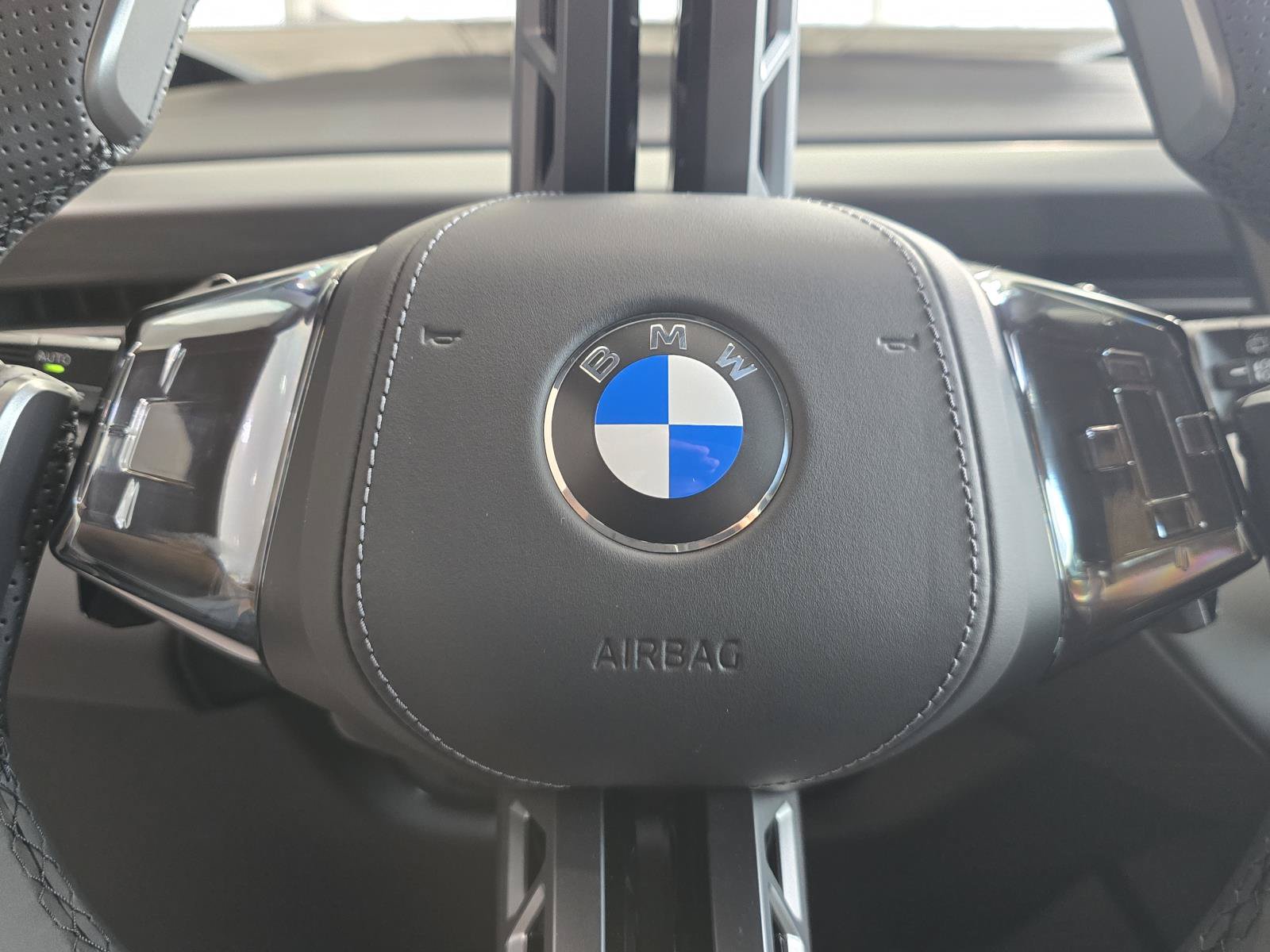 New 2027 BMW X5 xDrive40i w/ Climate Package AWD/4WD image 24