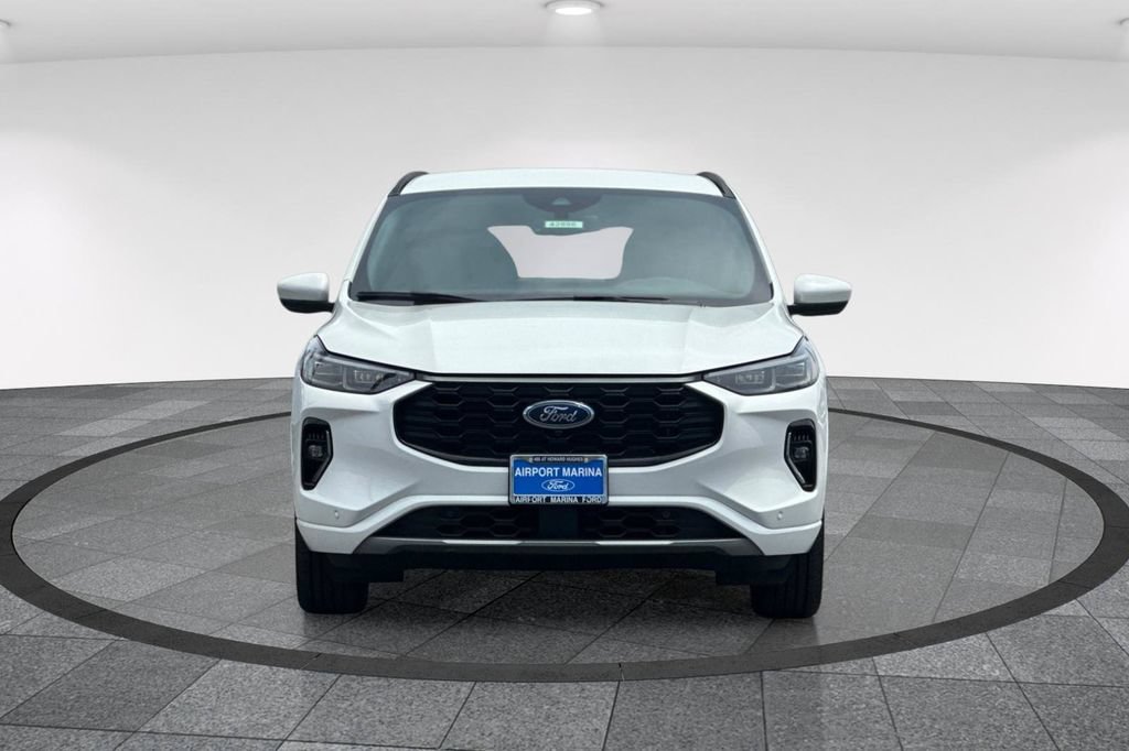 Certified 2023 Ford Escape ST-Line Elite AWD/4WD image 11