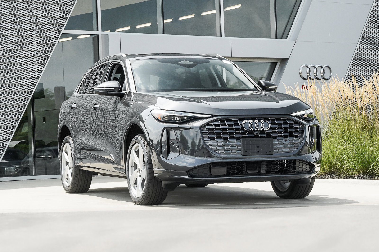 New 2025 Audi Q5 Premium Plus