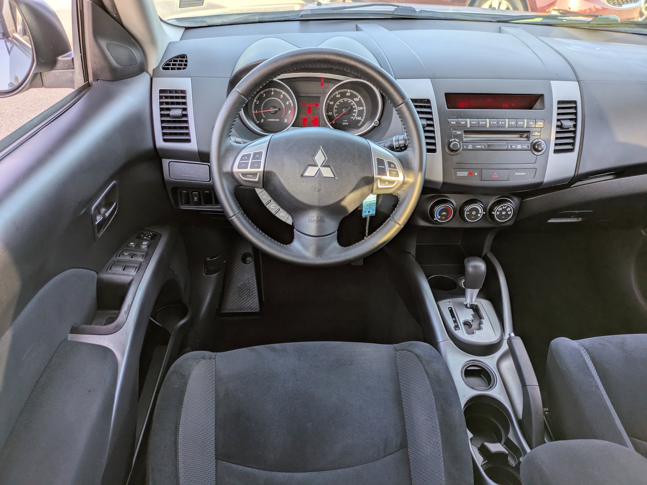 Used 2012 Mitsubishi Outlander ES image 16