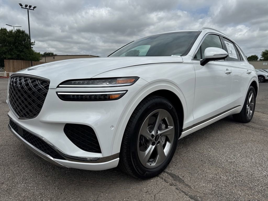Used 2026 Genesis GV70 2.5T Advanced AWD/4WD image 3