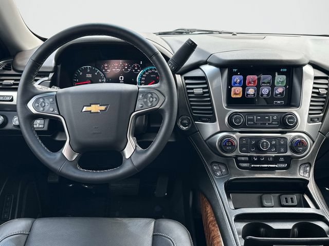 Used 2020 Chevrolet Suburban Premier AWD/4WD image 2