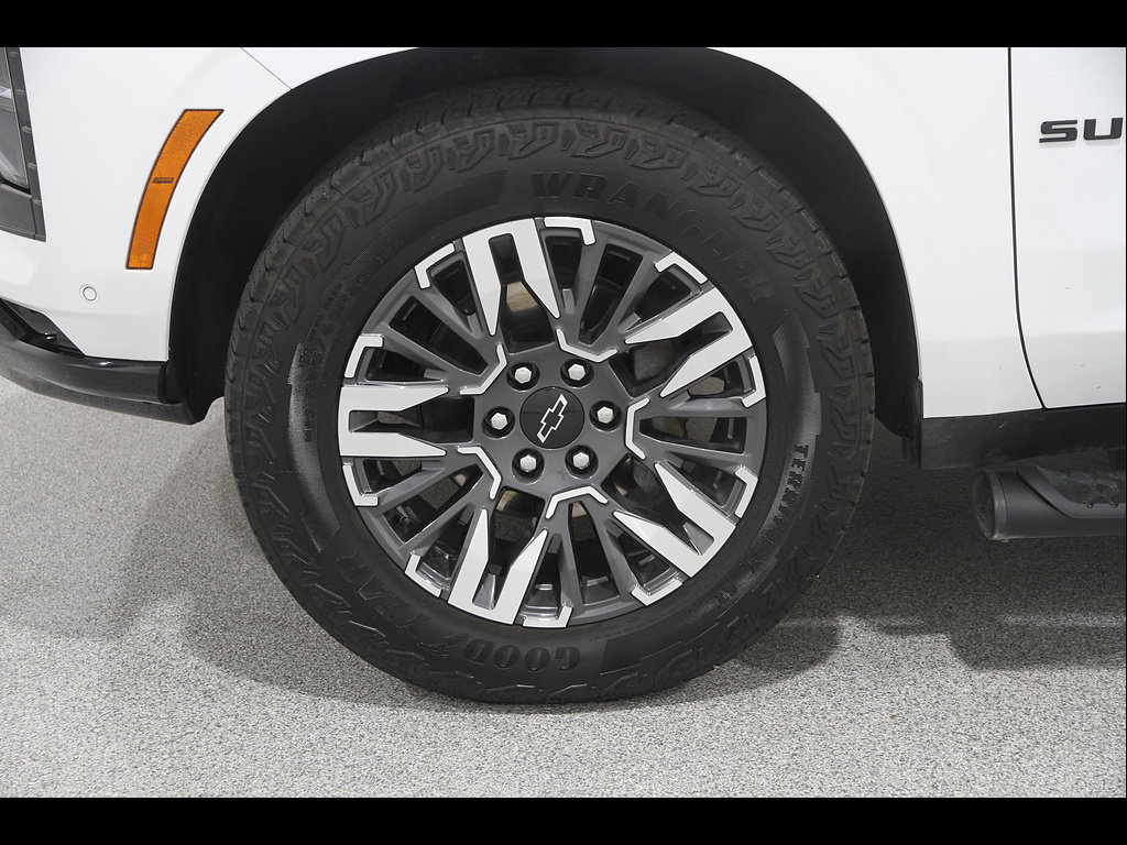 Certified 2026 Chevrolet Suburban Z71 w/ Z71 Off-Road Package AWD/4WD image 25