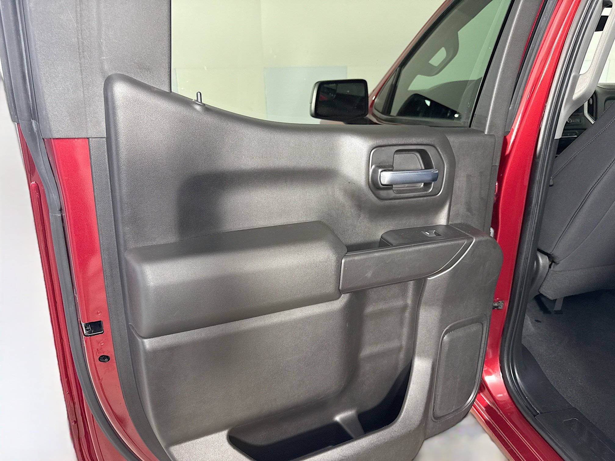 Used 2020 Chevrolet Silverado 1500 Custom w/ Custom Value Package RWD image 24