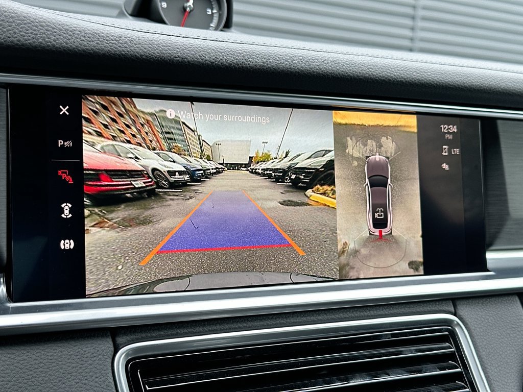 Certified 2023 Porsche Panamera 4 Platinum Edition AWD/4WD image 17