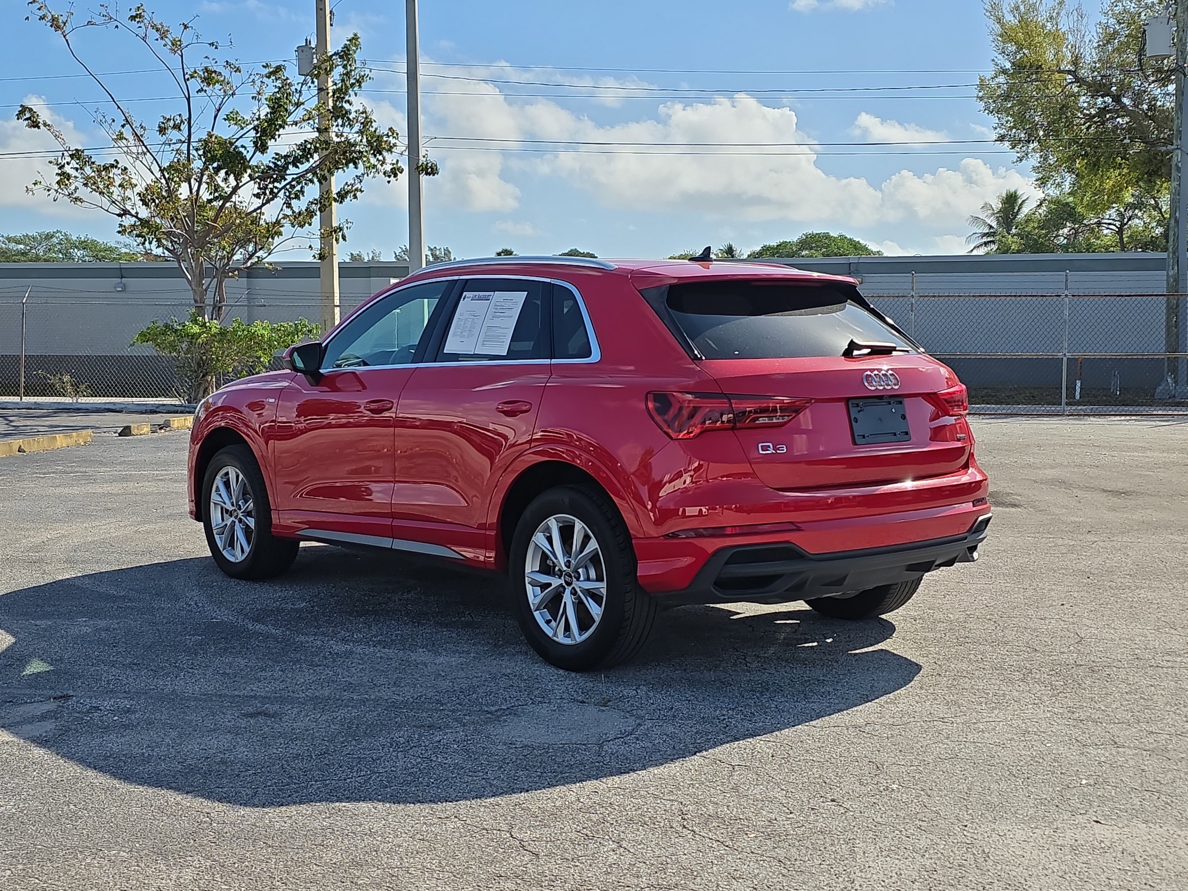 Used 2024 Audi Q3 2.0T Premium image 5