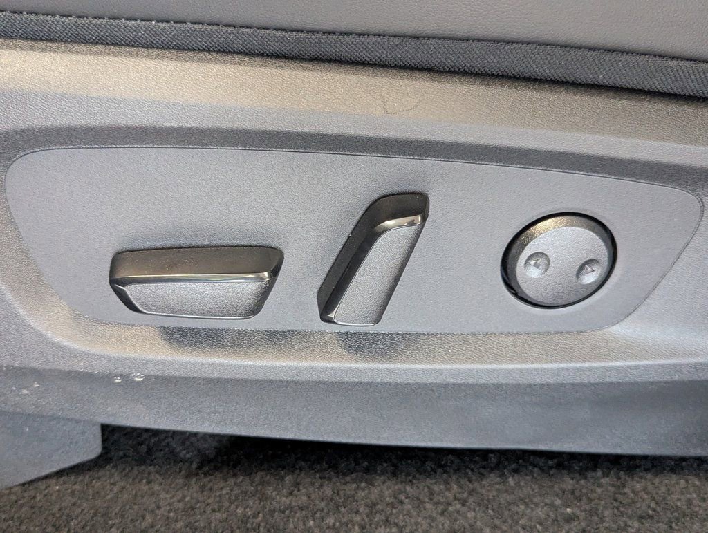 New 2026 Nissan Pathfinder SL image 21