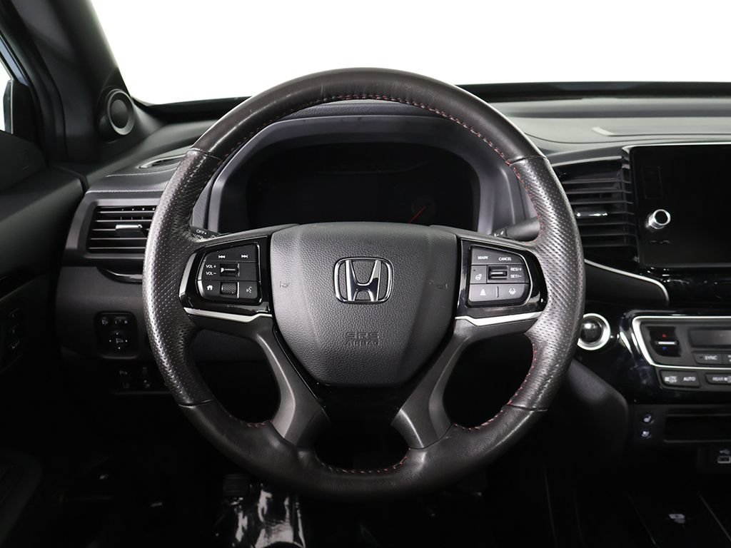 Certified 2025 Honda Ridgeline Black Edition image 42